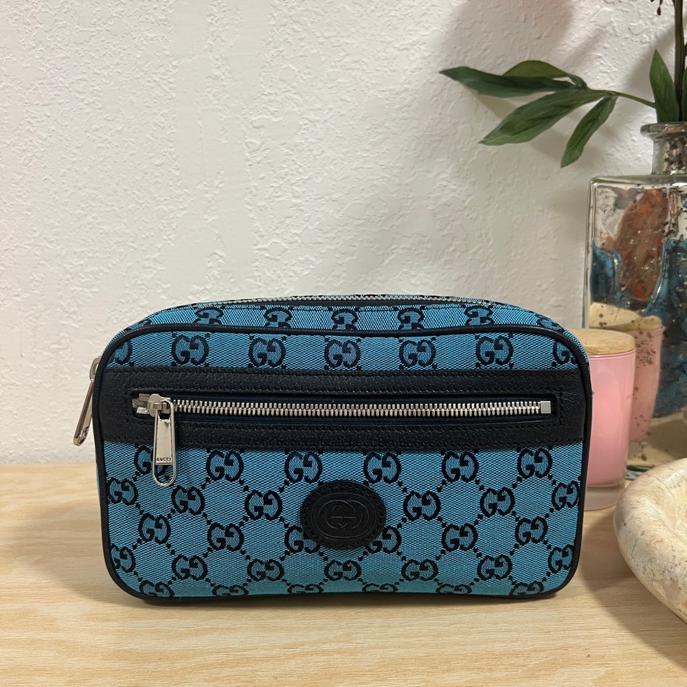 BNWT Gucci Teal Navy Denim Monogram Belt Bag